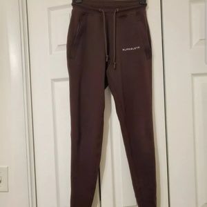 Alphalete joggers size xs
